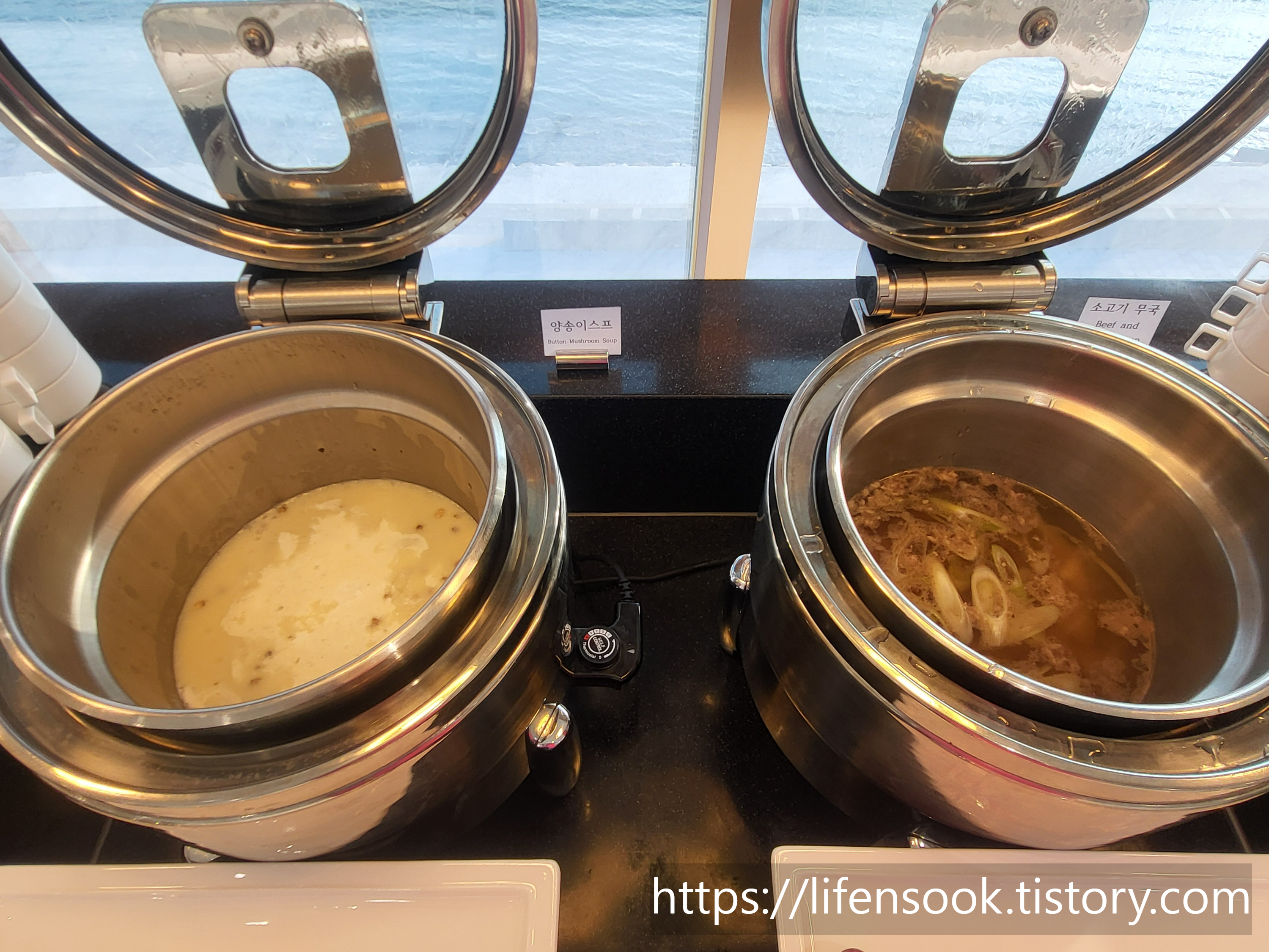 웨이브엠 호텔 웨스트 디너 뷔페 음식 9