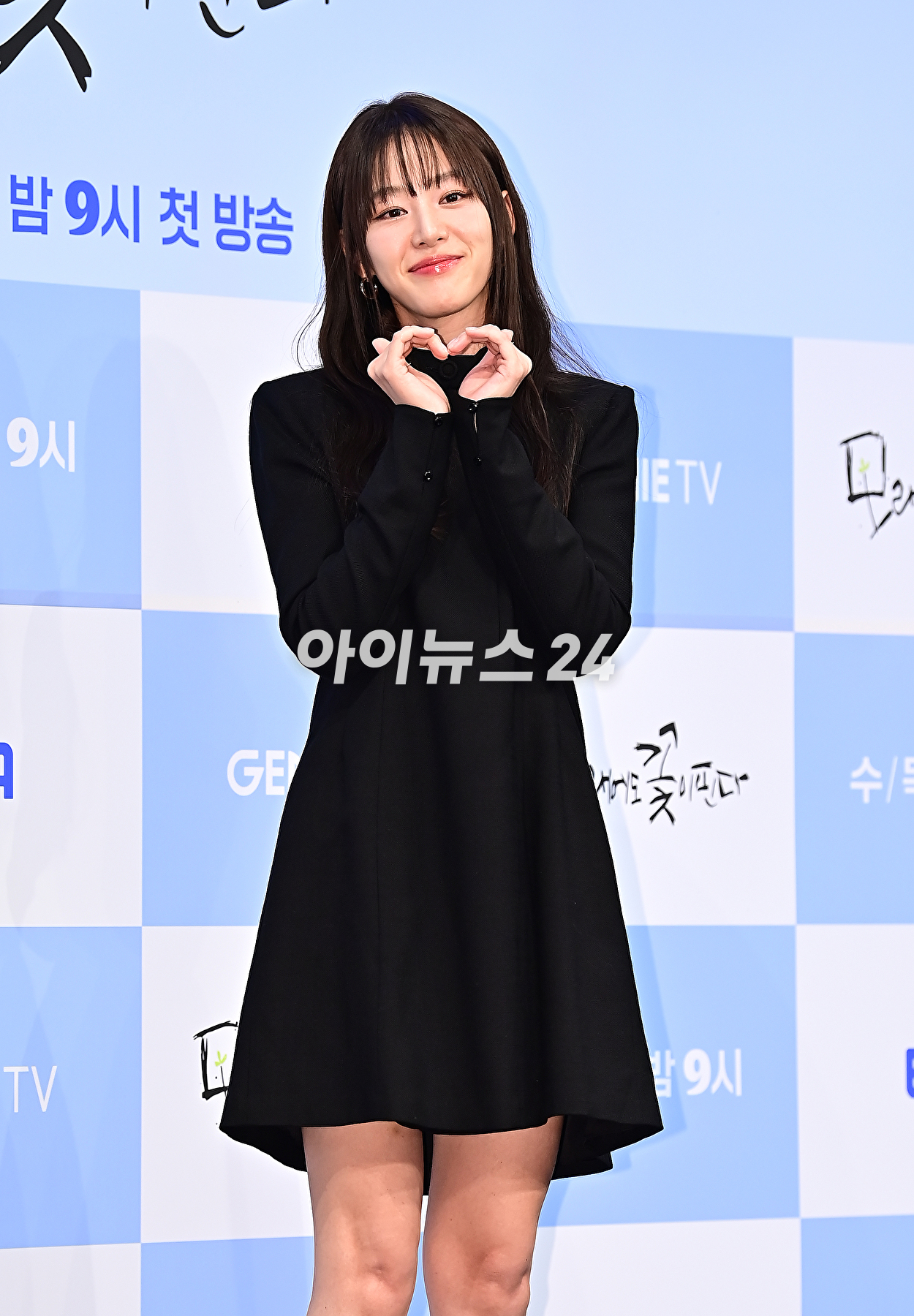 배우 이주명이 20일 오후 서울 신도림 디큐브시티 더 세인트에서 열린 ENA '모래에도 꽃이 핀다' 제작발표회에서 포토타임을 갖고 있다. [사진=곽영래 기자]