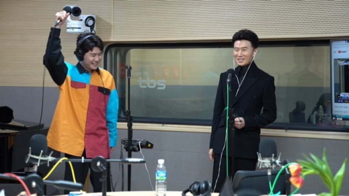 가수-강진-아내-김효선