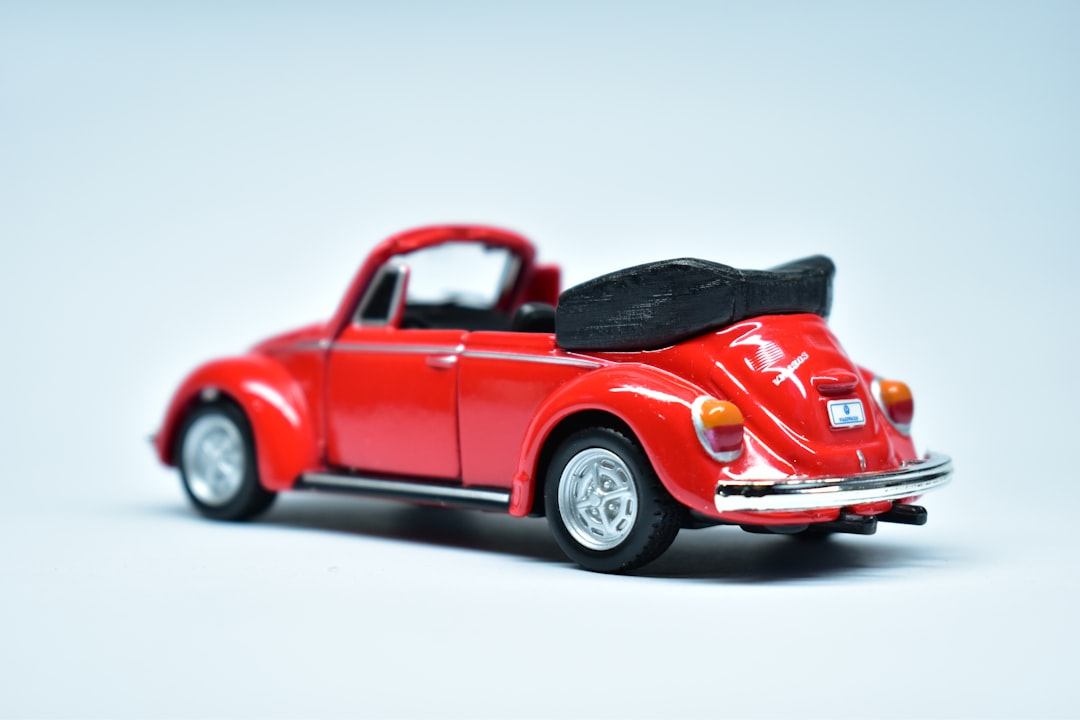 자동차세는 vehicle tax로 번역할 수 있습니다.