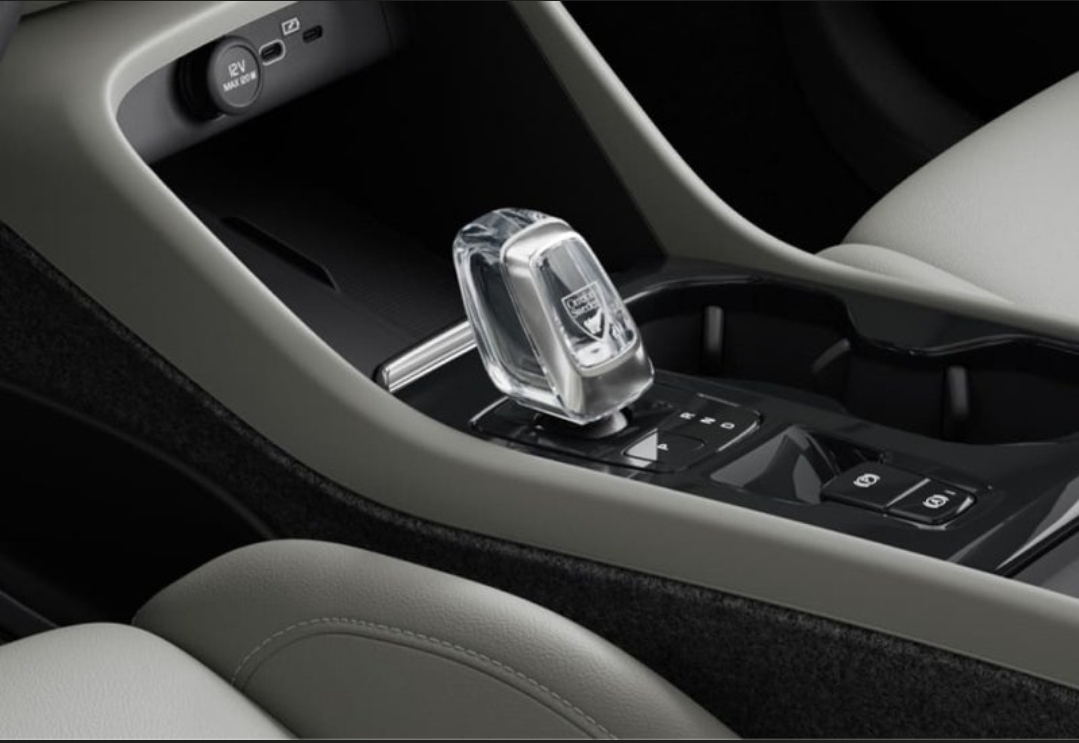 볼보 XC40 다크 에디션 44대 온라인 선착순 한정 판매