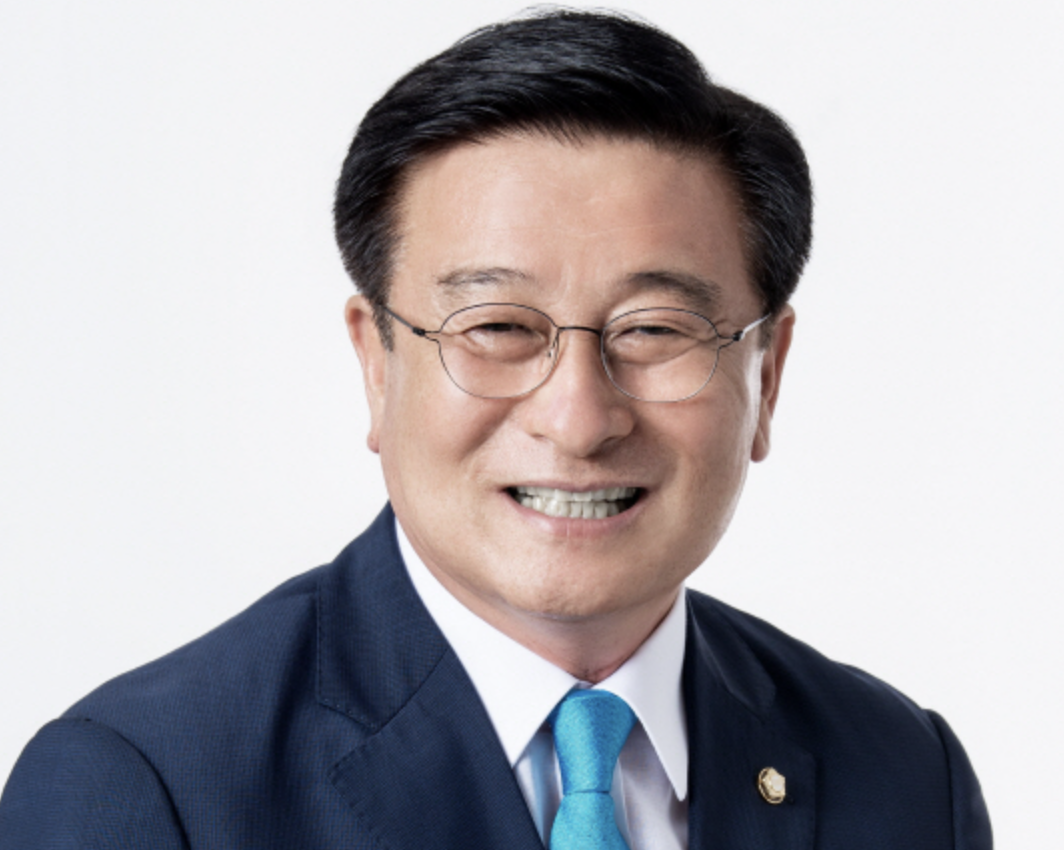 윤재갑 프로필