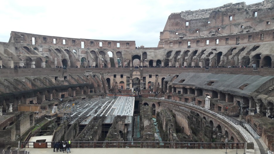 콜로세움 내부 콜로세움 내부 모습