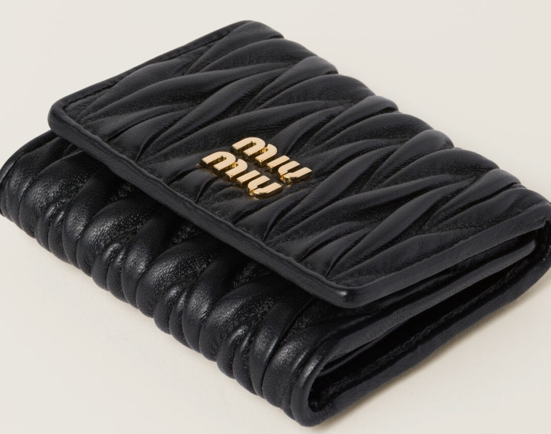 미우미우 마테라쎄 지갑 블랙 2