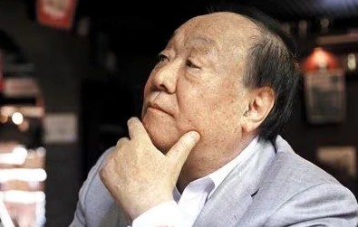 조선일보 김대중 칼럼 윤석열 하야 논란