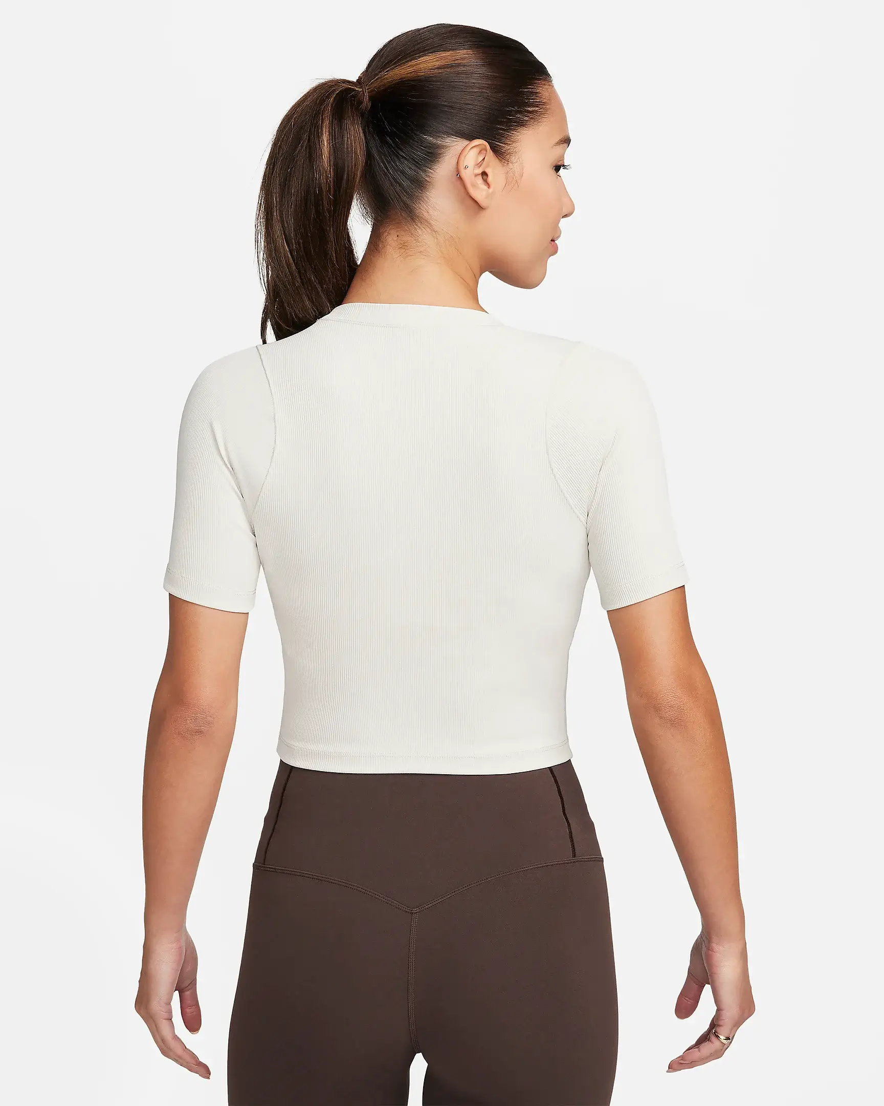 피지컬100 박하얀 착용 크롭 탑 사이즈 및 색상