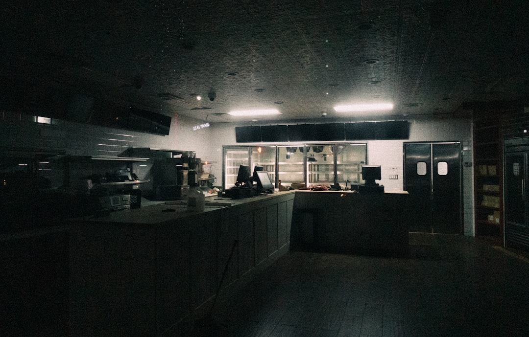 '๊ทผ๋ฌด์ผ์' (working days)