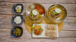 고씨네동해막국수&amp;순두부칼국수 