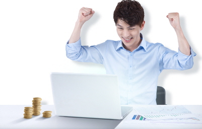 손 들고 있는 사진