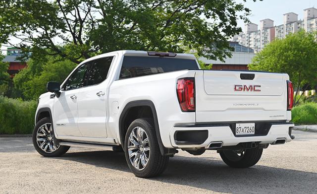 GMC 시에라 드날리