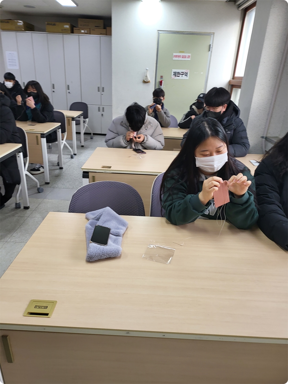이제 바느질을 합시다~
