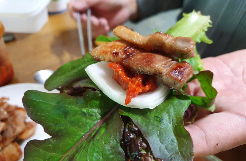 삽겹살 구이와 쌈채소