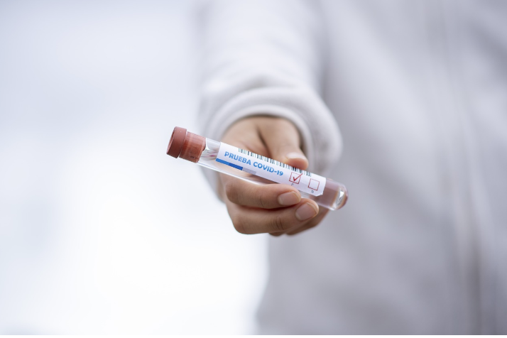 유전자 기술의 진보: 맞춤형 치료와 인간 수명의 혁신