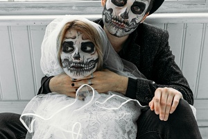 죽은 사람이 나오는 꿈해몽