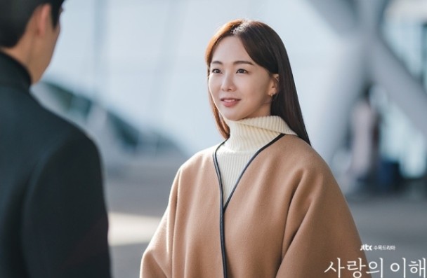 금새록