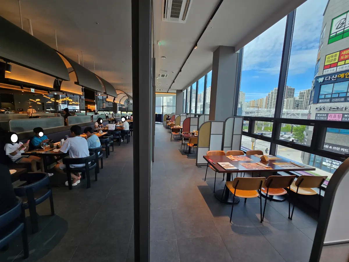 빕스 다산점 내부 전경