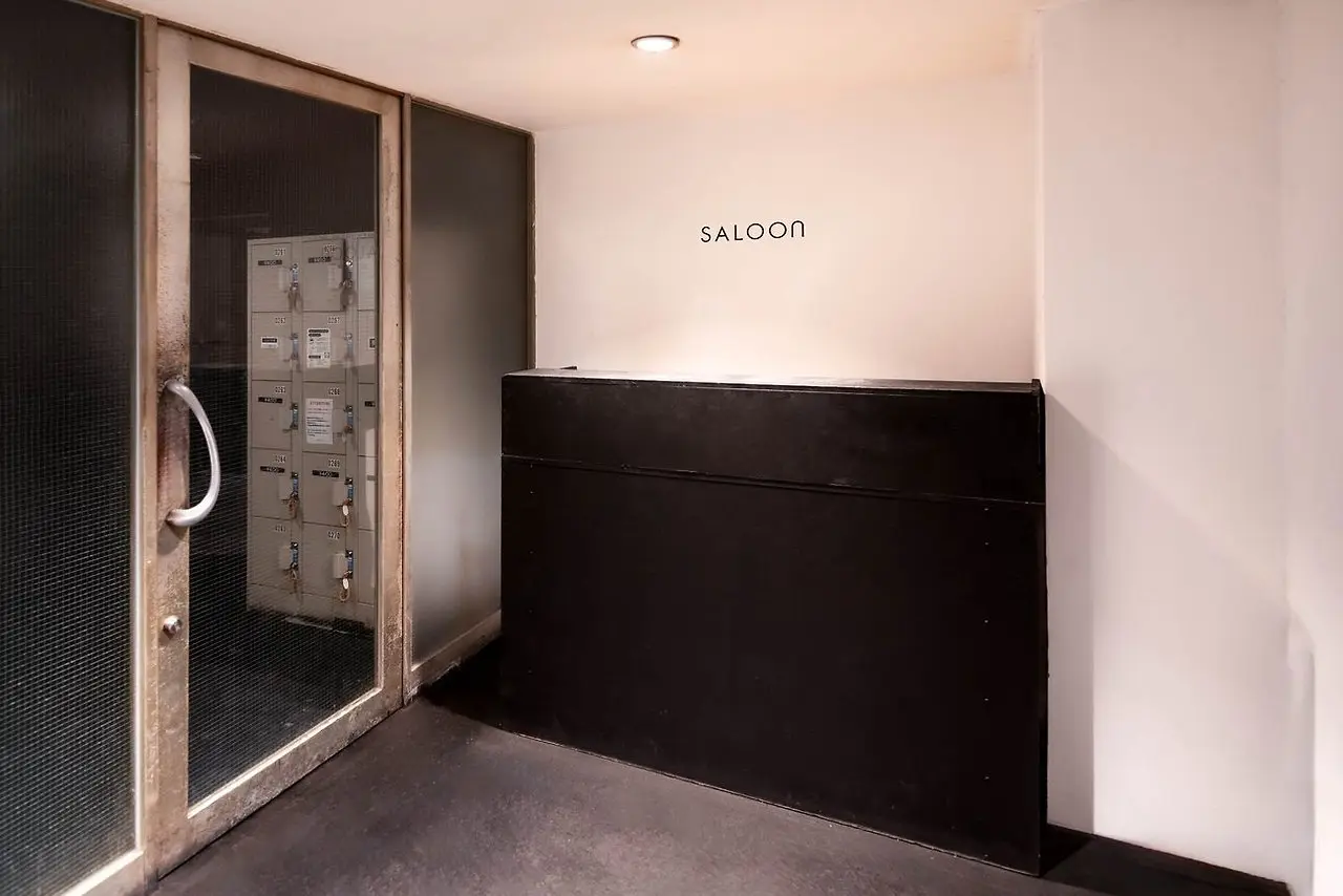SALOON (다이칸야마)