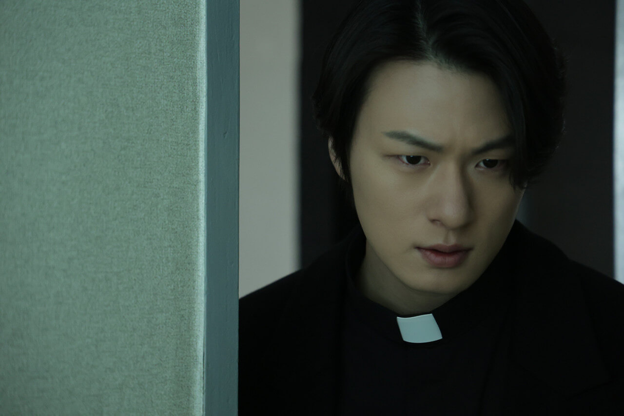 온리 갓 노우즈 에브리띵