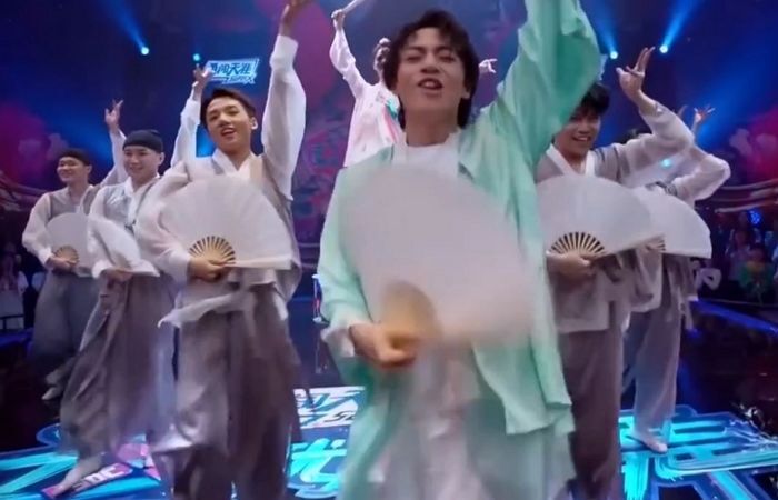 헨리 친중 사과6