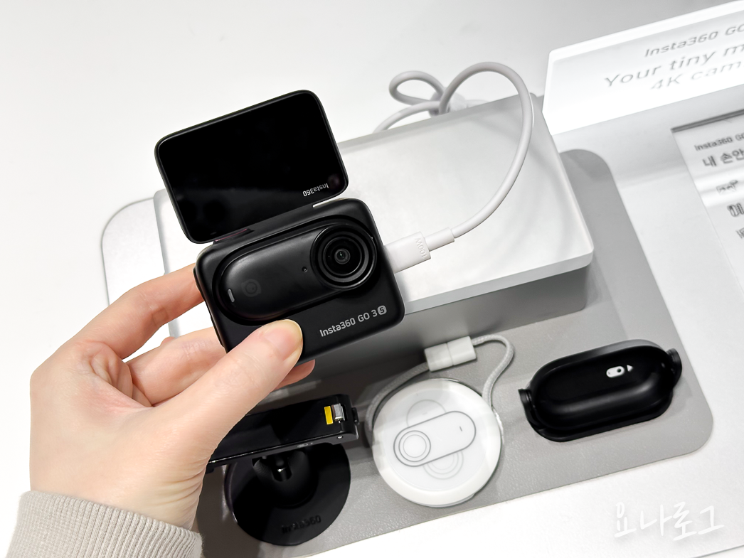 insta360 GO3S instaGO3S 액션캠 액션캠추천 브이로그 브이로그카메라 브이로그카메라추천 카메라 카메라추천 현대백화점 판교현대백화점 여행준비 인스타360 대학생선물 선물추천 여자친구선물 남자친구선물