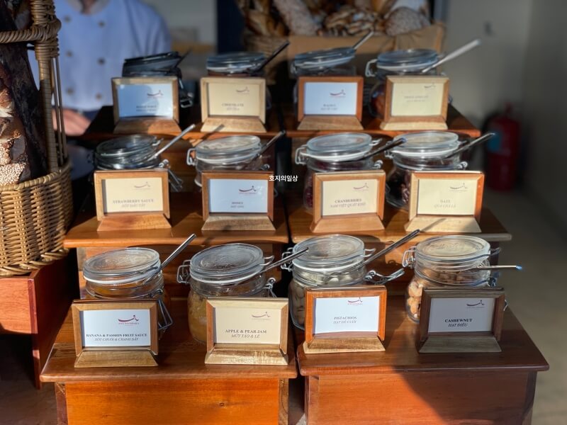 나트랑 아나만다라 올인클루 조식 - 신선 견과류