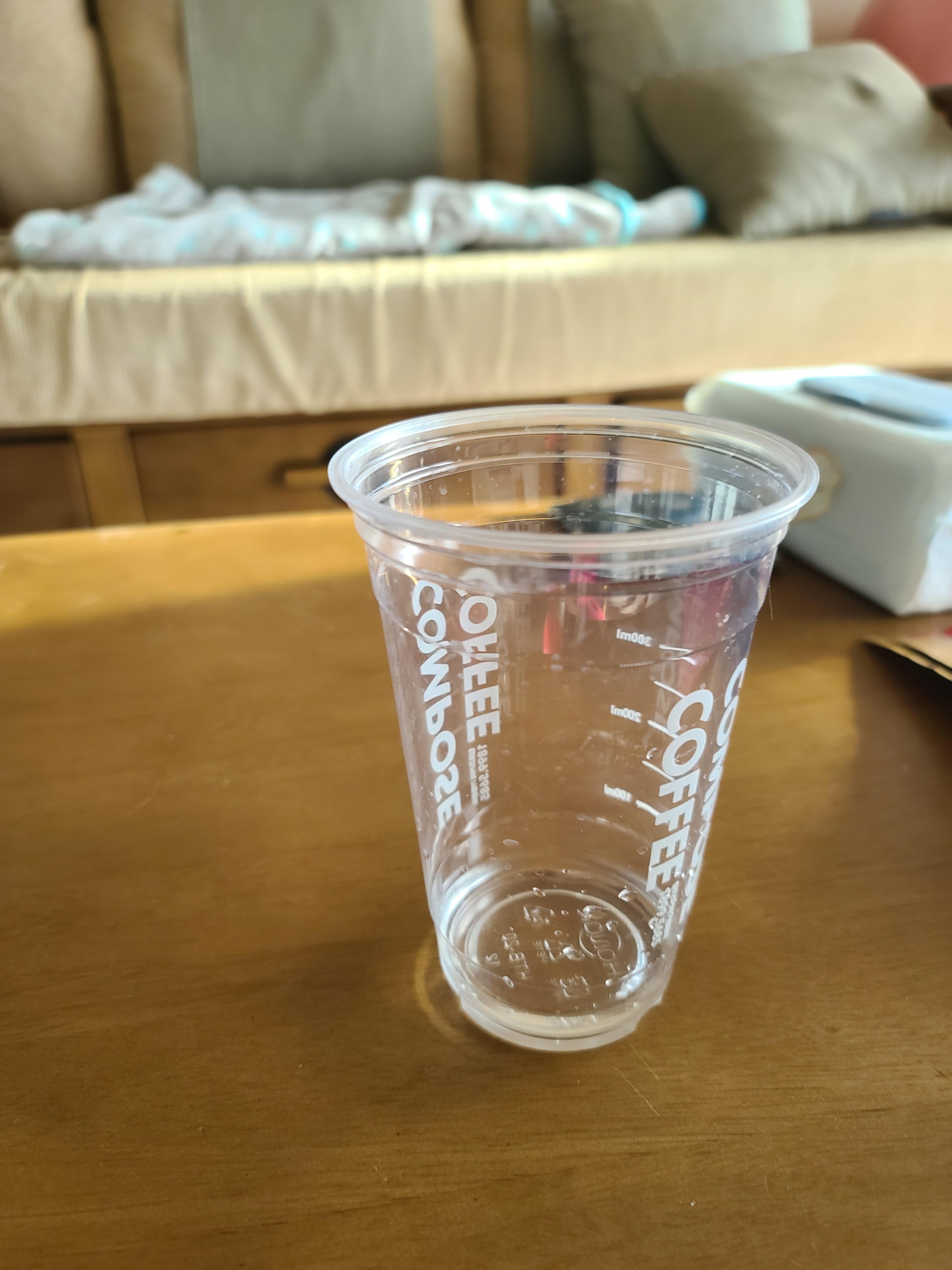 참 힘들게도 먹는다 ㅋㅋ(feat. 물먹는 고양이)