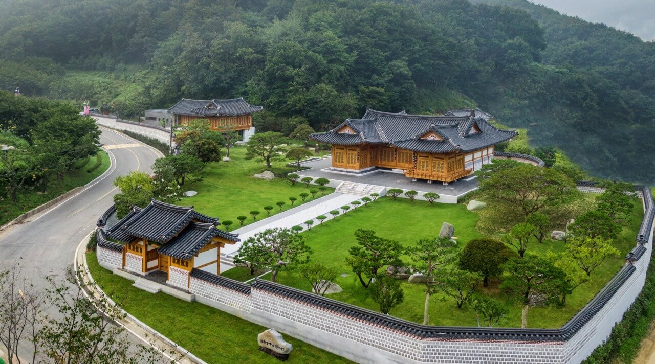 6시내고향 경남 양산 여행 명소, 매실 구매방법, 수제소시지 체험 조아저씨의 수제소시지, 궁중채화 전통 체험·전시 한국궁중꽃박물관, 홍룡폭포