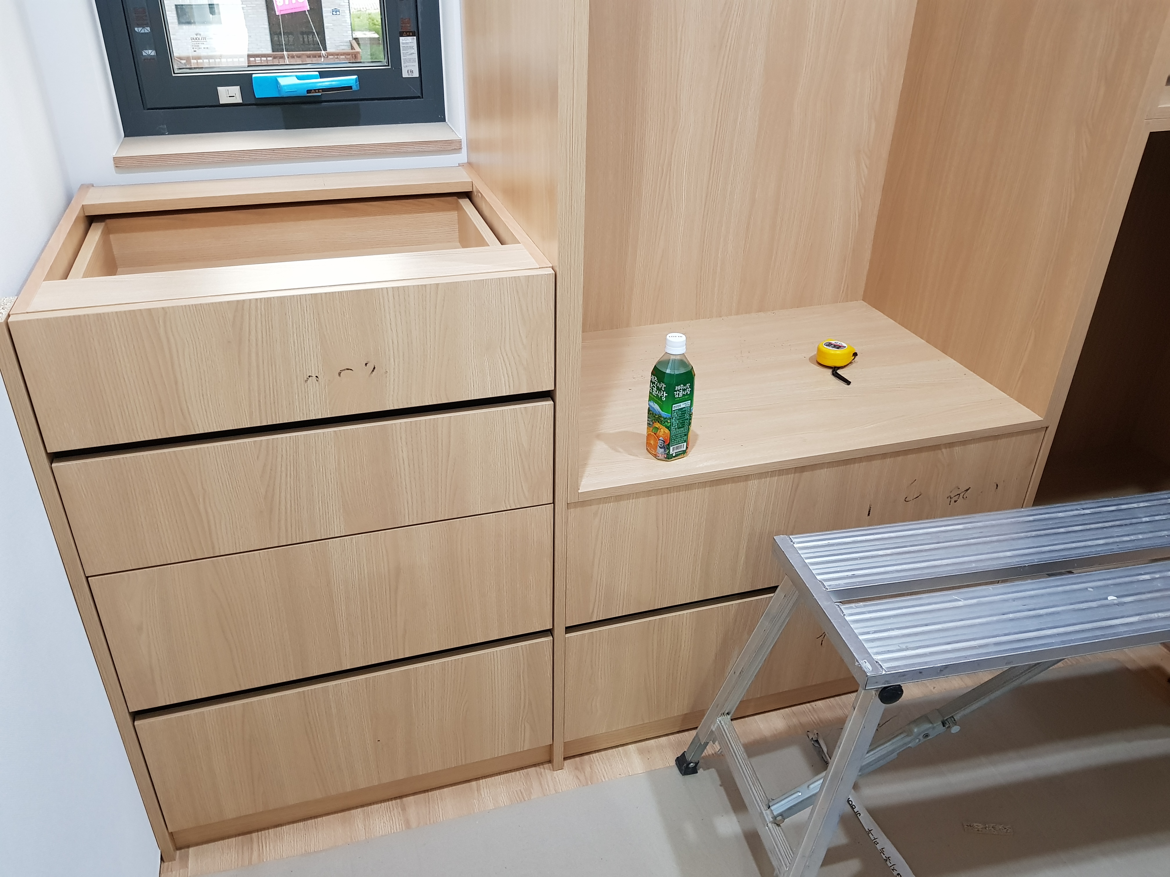 붙박이장 설치 모습