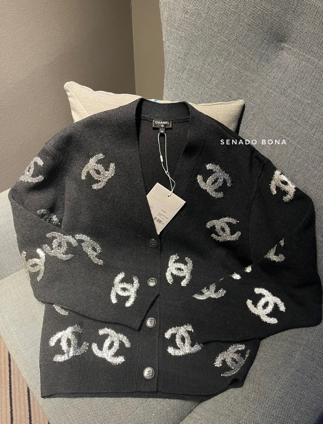 샤넬 22A CC로고 캐시미어 가디건 (2컬러) P72997