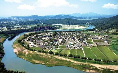 안동 하회마을 정상회담의 의미와 경제·안보 의제 분석: 한일 정상 사상 첫 ‘고향 셔틀외교’ 실현