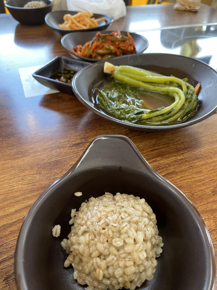 기본반찬-보리밥-열무