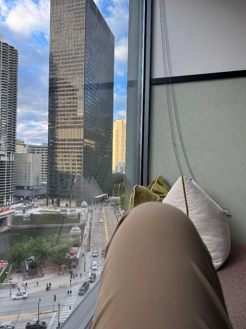 L7 CHICAGO BY LOTTE 리버뷰