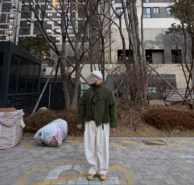 데일리룩('26.1.29.)루오에스펙 울니트햇 버킷햇 벙거지, 밴웍스 폴라티, 메이든 스웨덴 야상 모터사이클 재킷, 무신사스탠다드 벌룬팬츠, 나이키 코르테즈 옐로우 레빗 23 SE