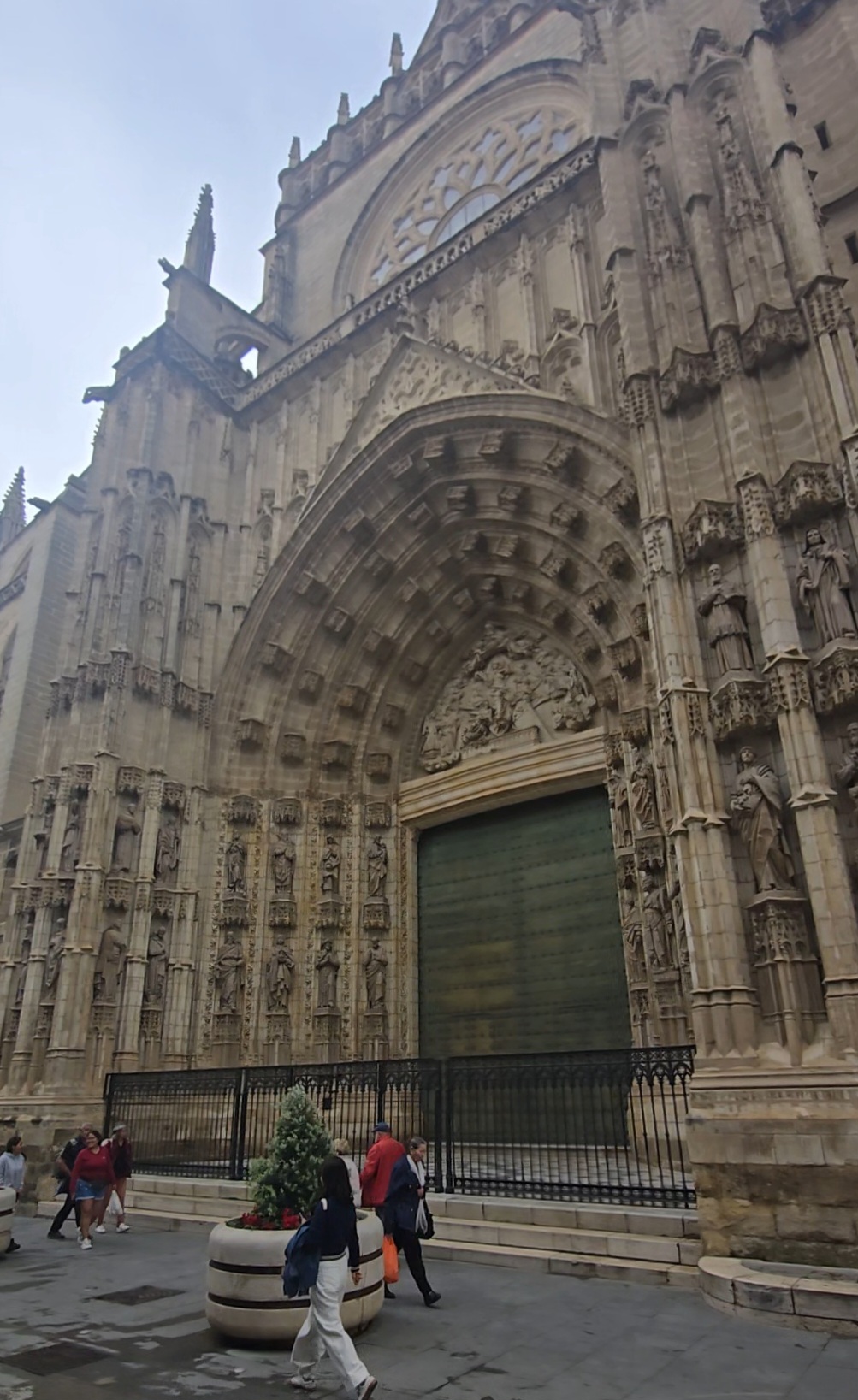 세비야 대성당 입구