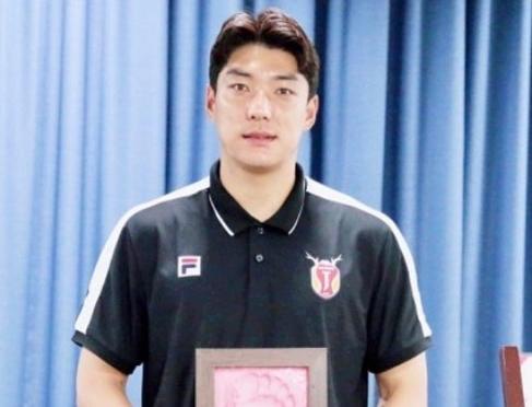 주민규 축구선수 프로필 나이 고향 등번호 연봉