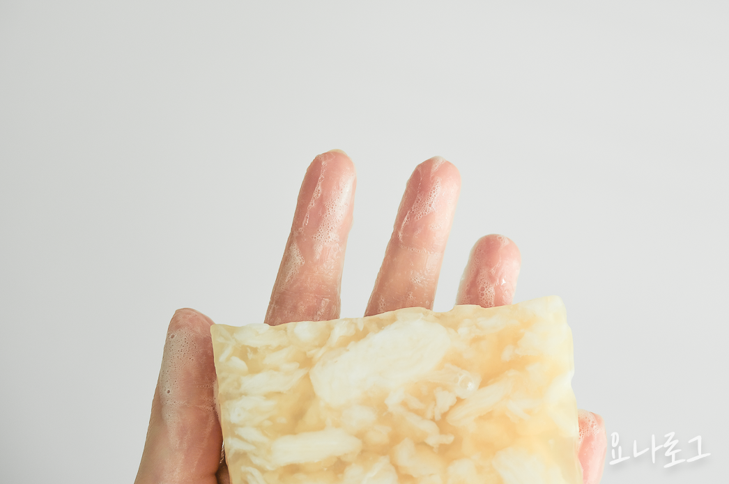 러쉬 러쉬비누 비누추천 레몬비누 여자친구선물 남자친구선물 대학생선물추천 LUSH Bohemian 바디워시 바디워시추천 샤워젤 샤워젤추천 러쉬보헤미안 러시비누 러쉬솝 바디크림 바디로션