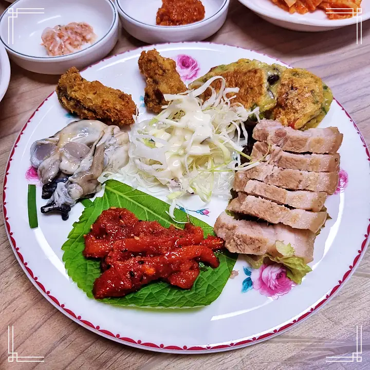 생생정보 굴보쌈 생굴회무침 굴국밥 굴전 굴튀김 맛집