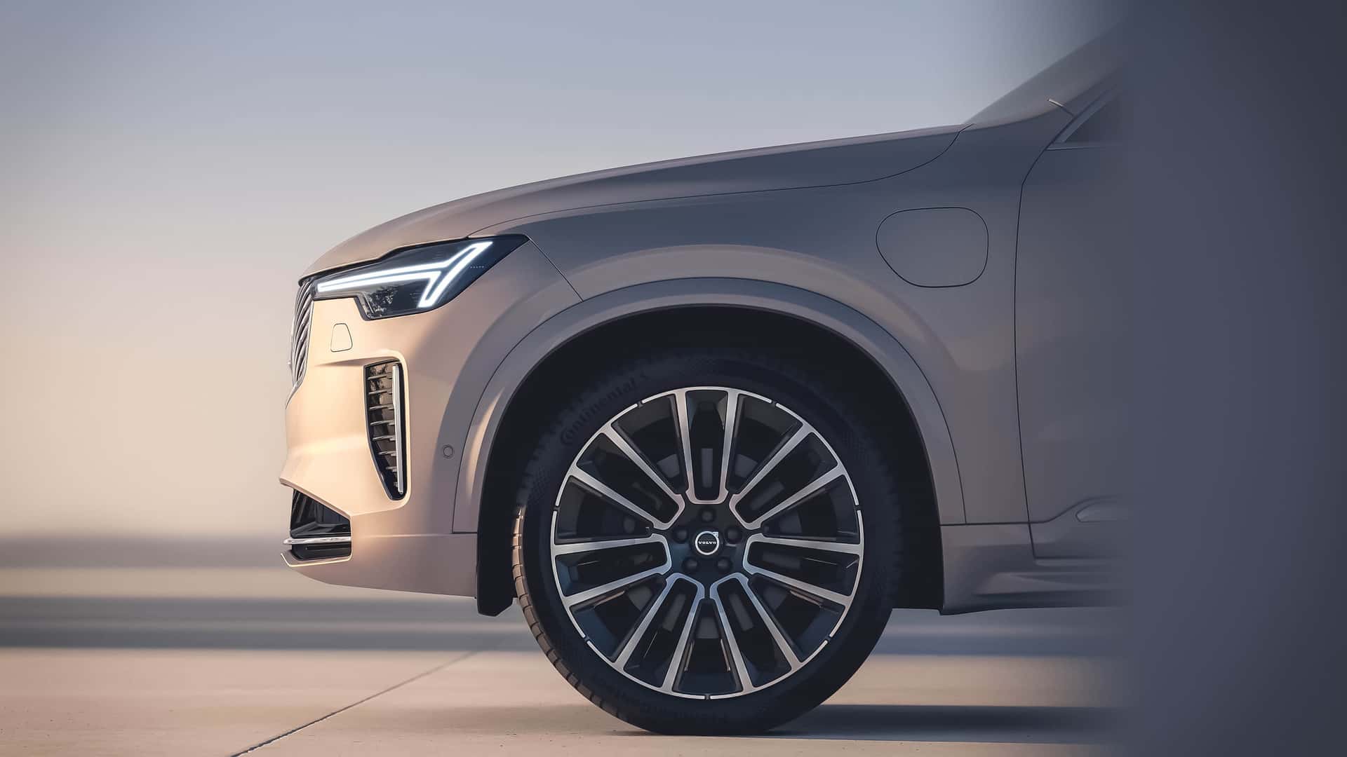 볼보자동차 XC90 페이스리프트