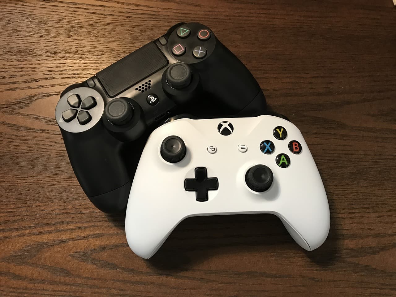 PS vs Xbox, 두 개의 태양