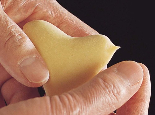 장인의 손끝에서 빚어지는 히요코