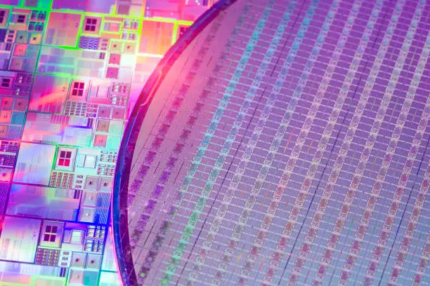 유리기판 관련주 수혜주 