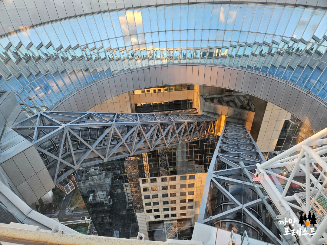 오사카 우메다 공중정원 내부