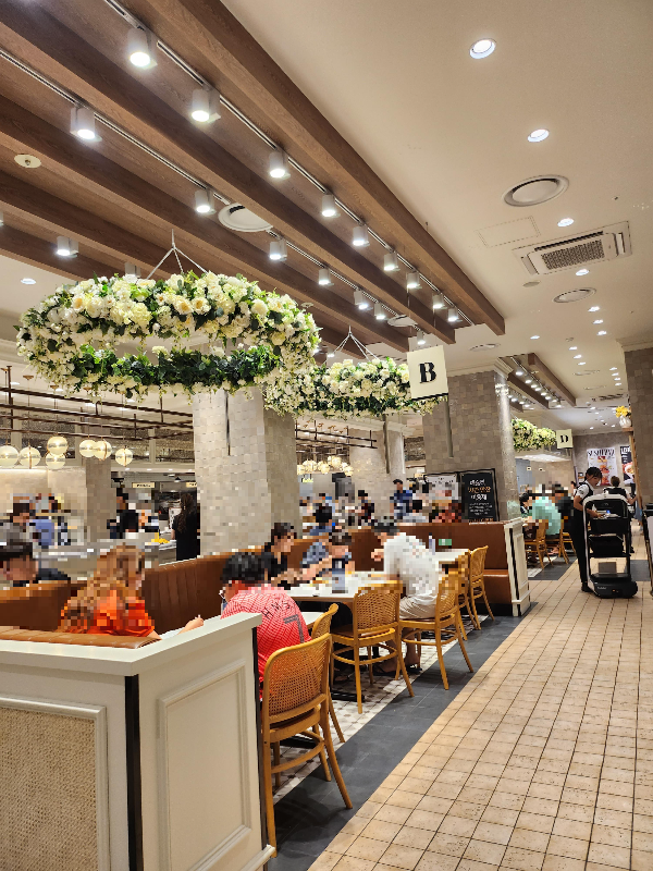 애슐리퀸즈 매장안내