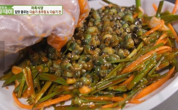 다슬기초무침