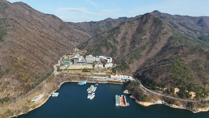 충주호 유람선 선착장