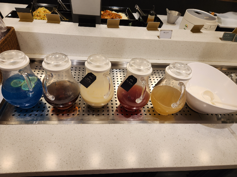 서울대 에그옐로우 애슐리퀸즈