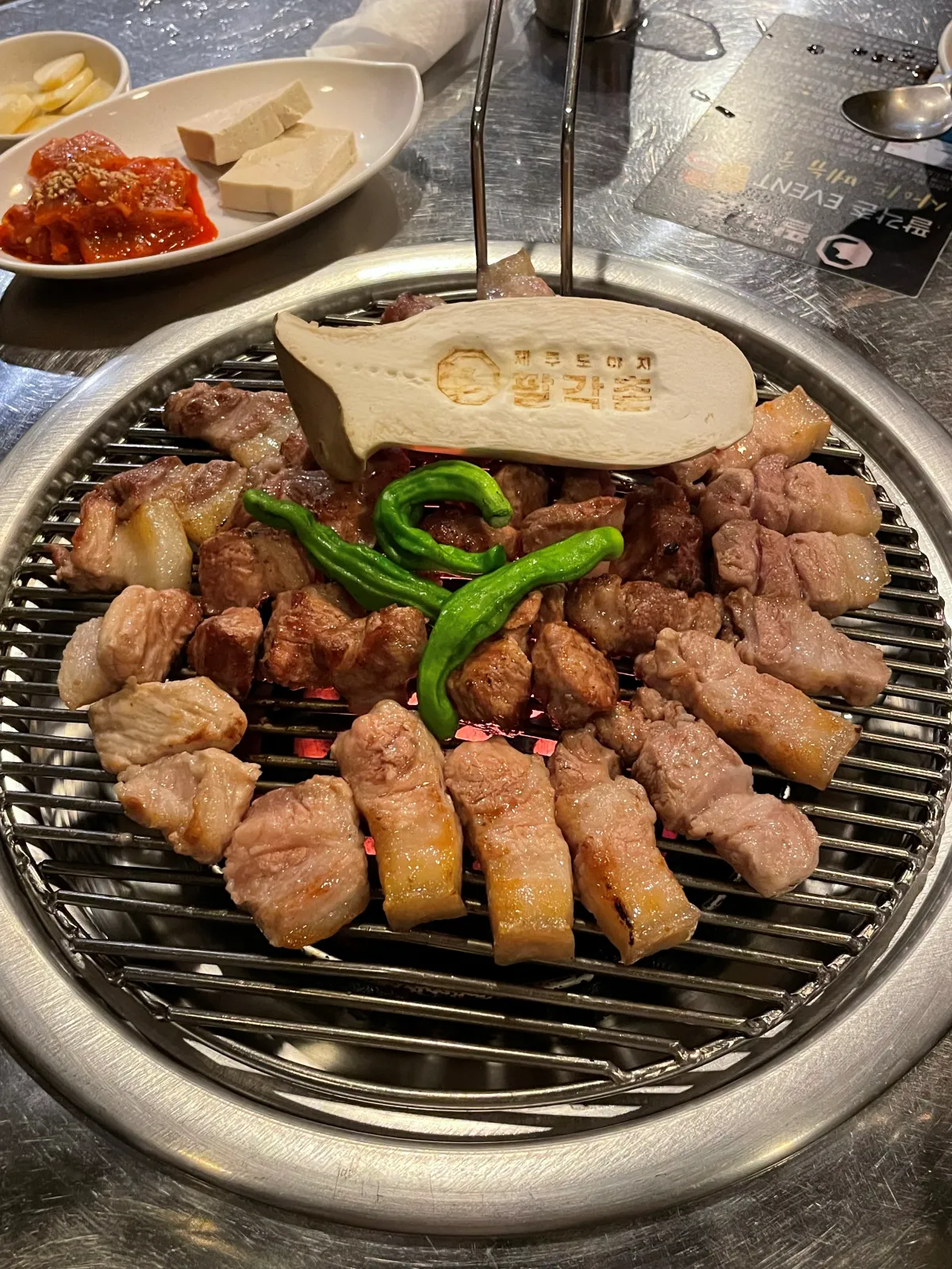 제주시내-숨겨진-흑돼지-맛집-팔각촌-제주본점｜도민-식당-추천