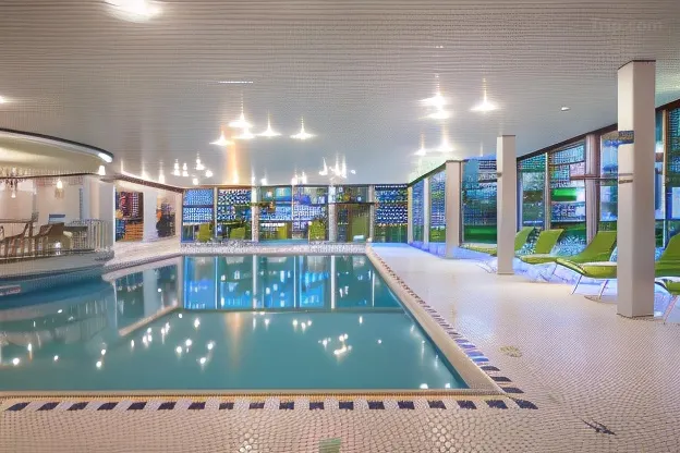 린드너그랜드호텔보리바쥬_수영장