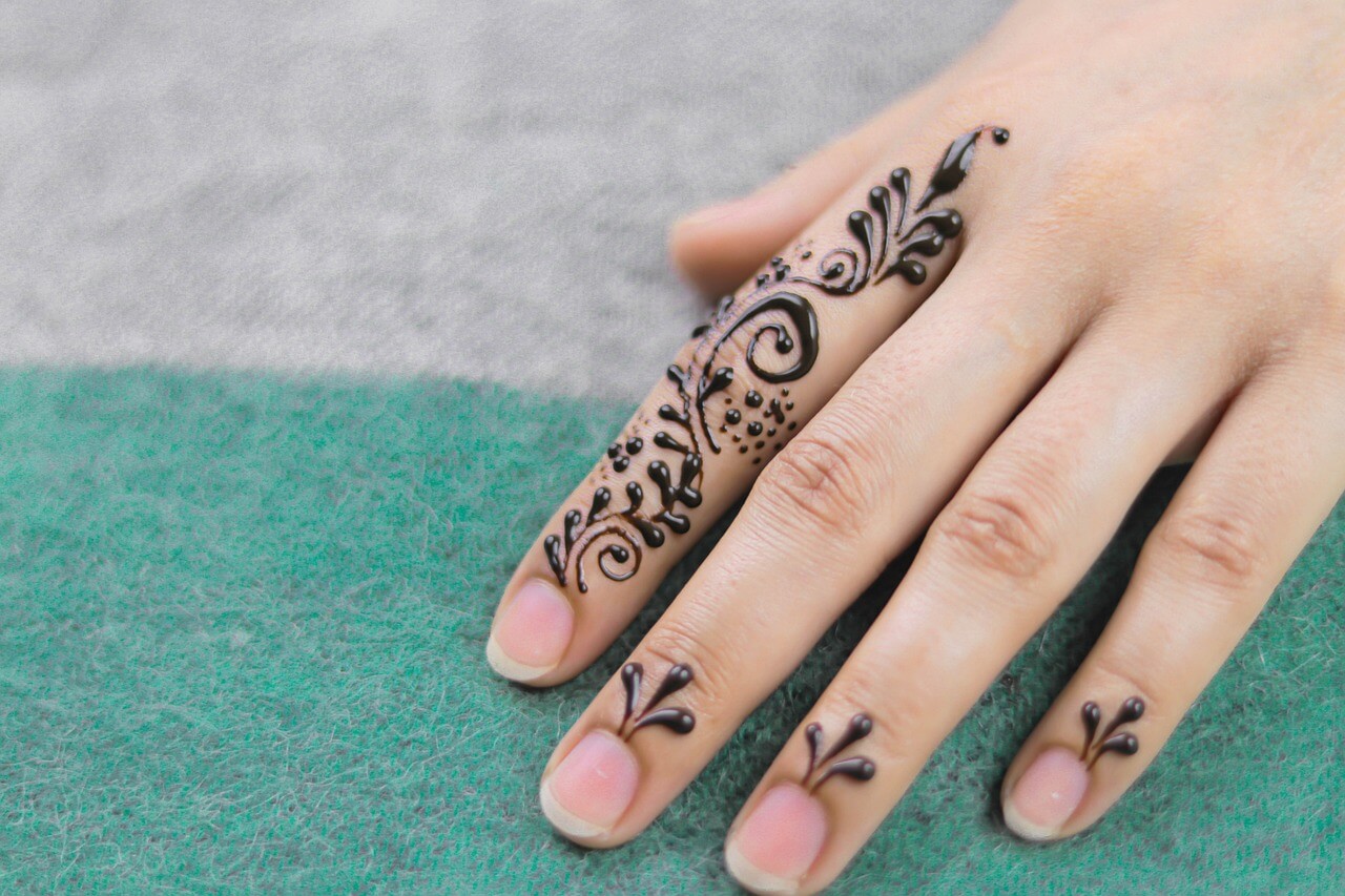 손톱 자르는 꿈 해몽 해석