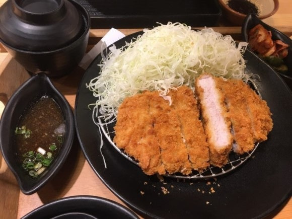 충칭에서 일식돈까스